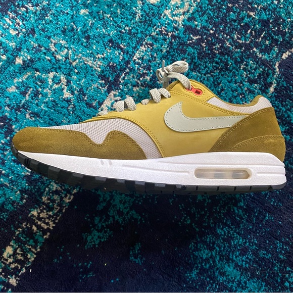 Nike Air Max 1 Premium Retro Olive Green Size 11 - Picture 2 of 8